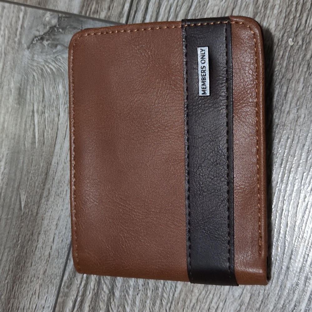 Members Only Men's Brown Faux Leather Bi-fold Wallet NEW